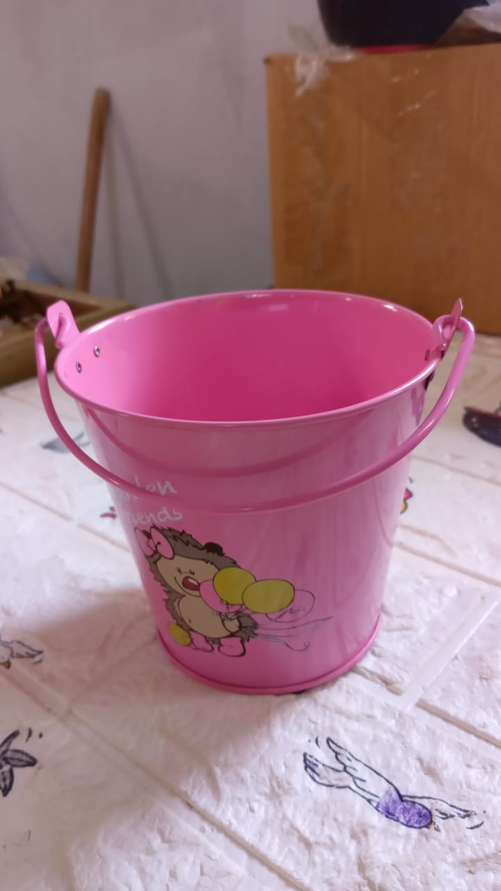 Small Metal Bucket for Plants & Decor (1 Pc, With Handle) signaturekarts
