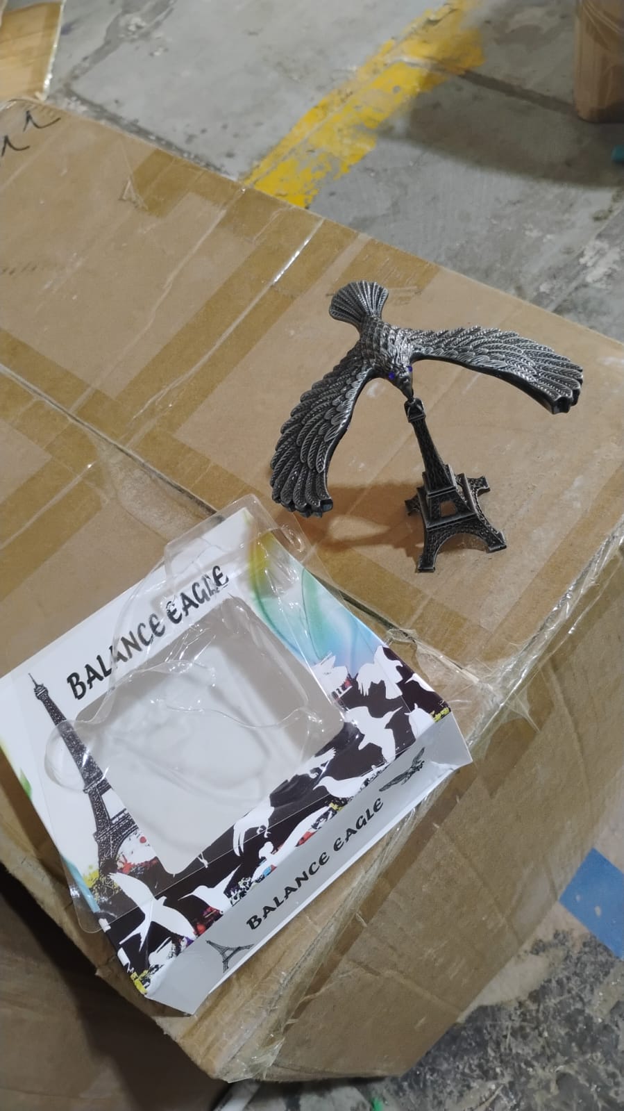 Balancing Bird Metal Eiffel Tower Statue Balance Eagle Toy (1 Set) Signaturekarts