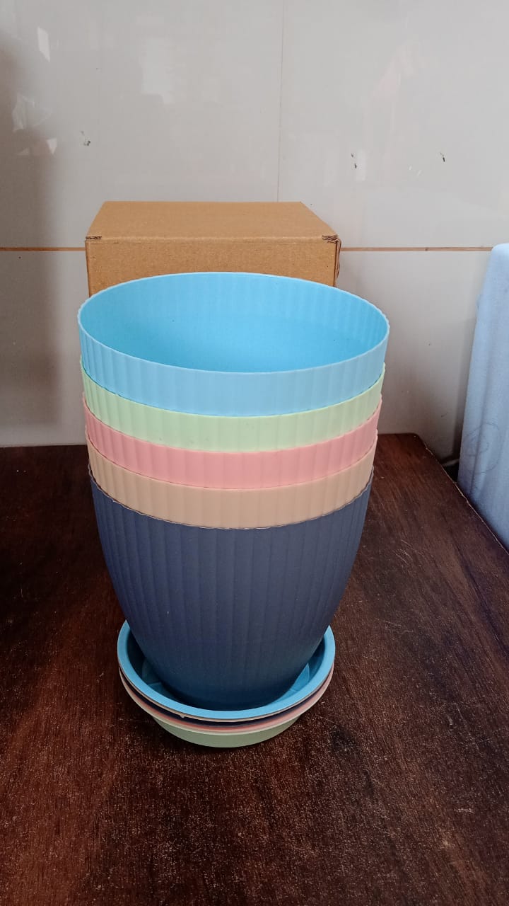 Plastic Flower Pot with Bottom Tray (5 Pcs Set) signaturekarts