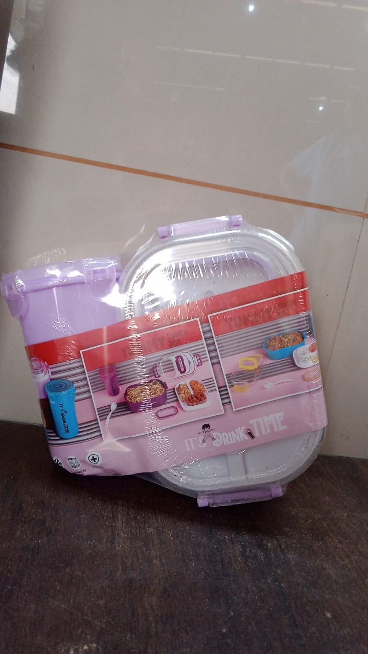 Plastic Lunch Box With Small Box, Bottle & Sponn for Kids Lunch Box (4 Pc Set) Signature kart
