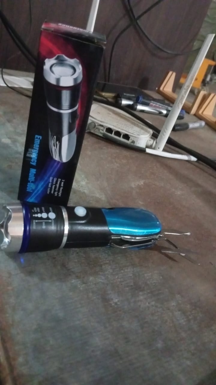 Battery Operated Multi-Tool LED Flashlight – All in One Tool Light (1 Pc) signaturekarts