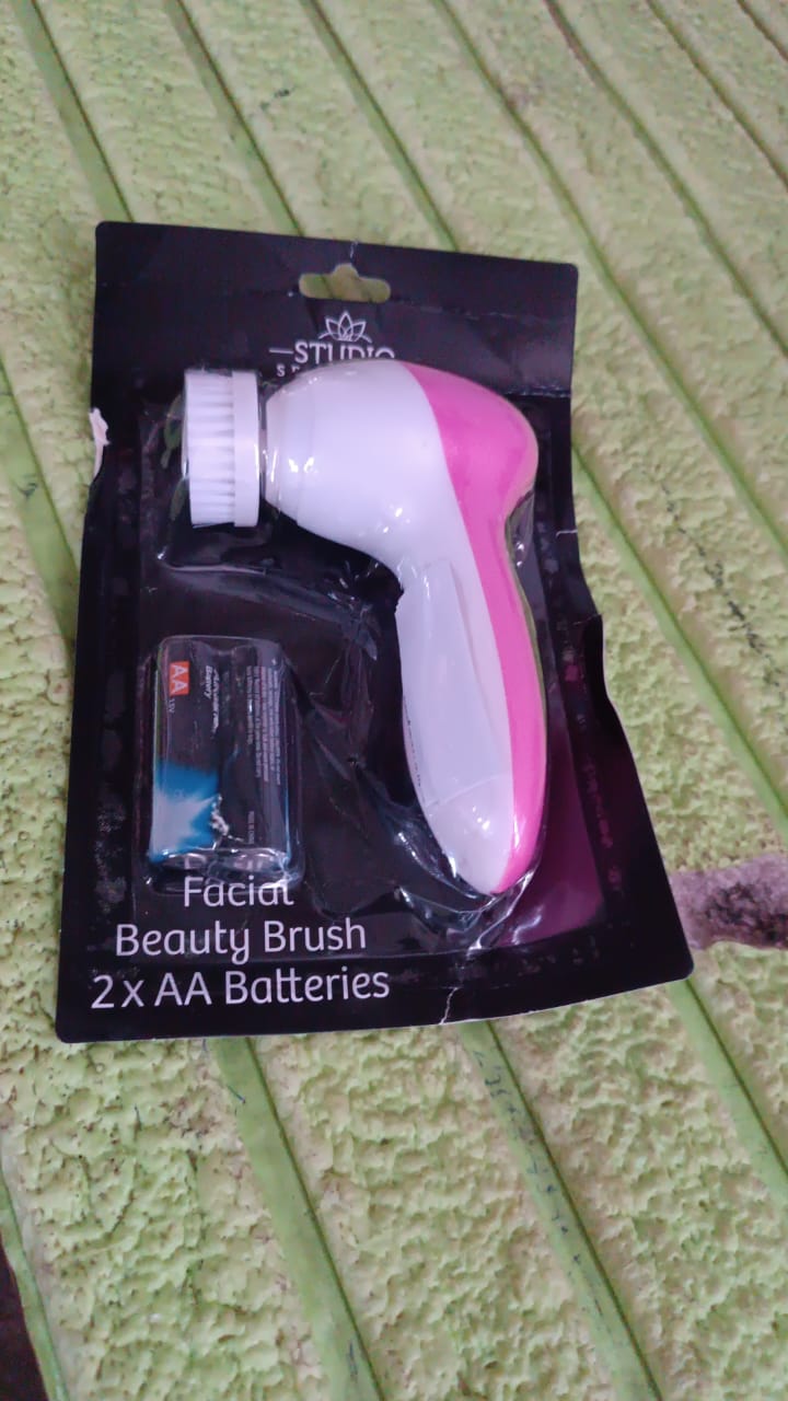 Facial Beauty Brush, Face Massager (1 Pc / With 2 AA Battery Included) Signaturekarts