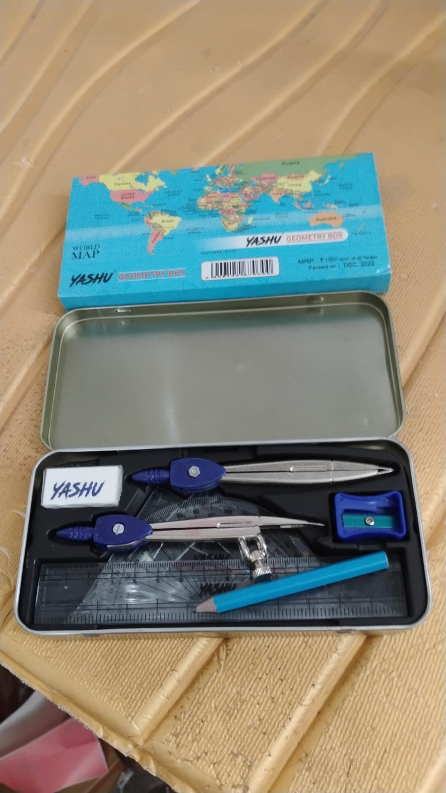 Yashu Complete Geometry Box Set with Compass