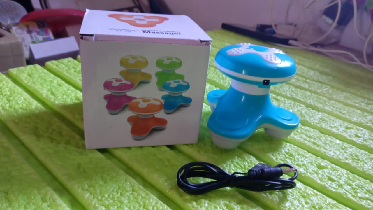 Triangle USB Mini Massager Multifunction (1 Pc/ Battery Not Included) signaturekarts