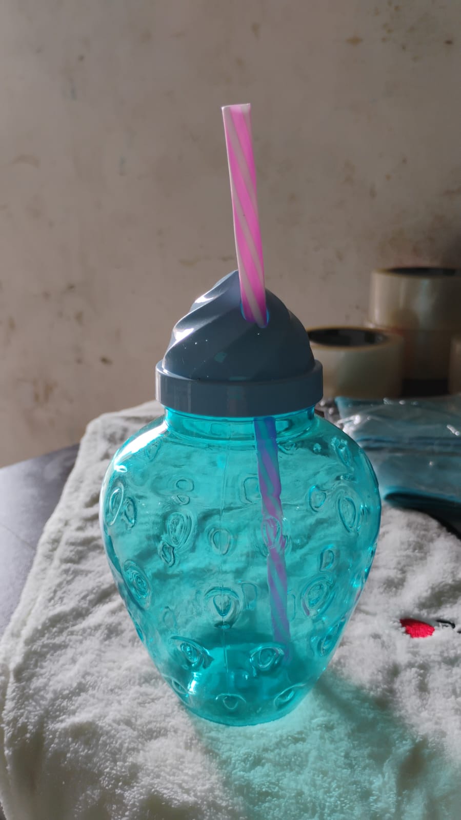 Single Plastic Drinking Cup – Durable, Lightweight, and Easy to Use (1 Pc) Signaturekarts