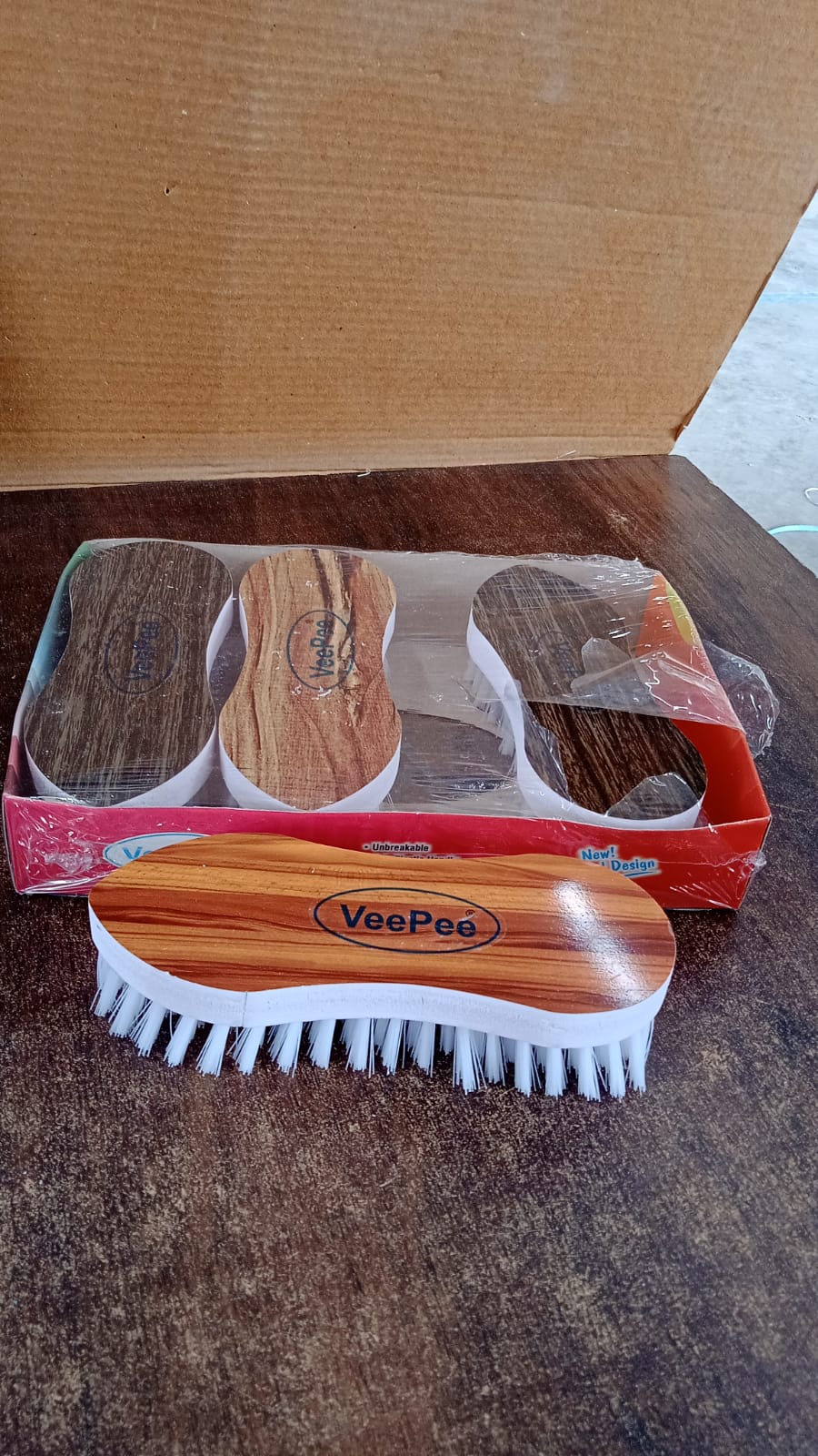 VeePee Ergonomic Curved Laundry Brush Set (4 Pc) Signature Kart