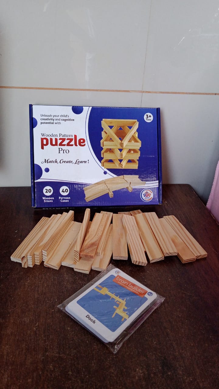 Wooden Pattern Brain Puzzles 20 Pcs Wooden Strips, 40 Pattern Cards (1 Set) Signaturekarts
