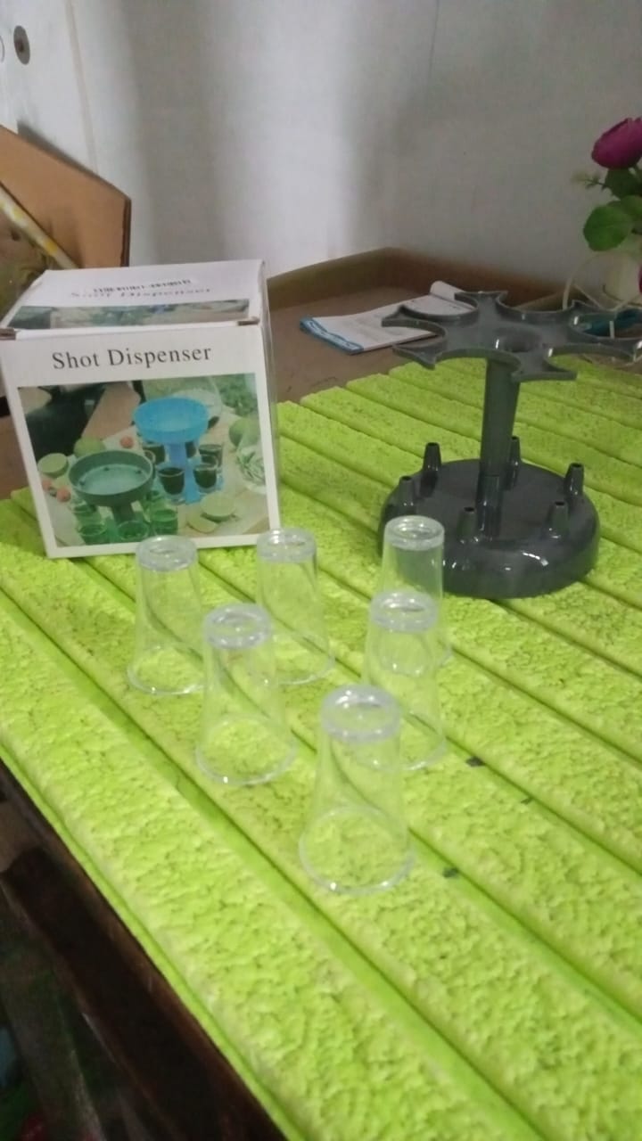 6 shot Win glass dispensers With tray & 6 Pcs Glass signaturekarts