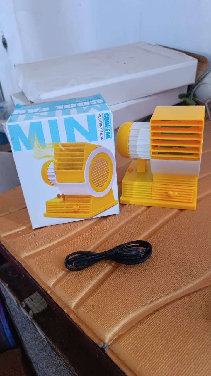 Mini Dual-Blade Portable USB Table Fan Signature kart