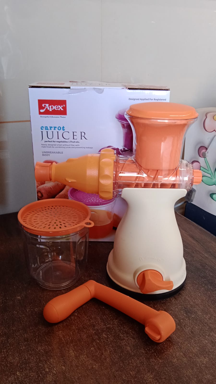 Apex Manual Carrot and Fruit Juicer – Heavy-Duty (1 Pc With Glass) Signature kart