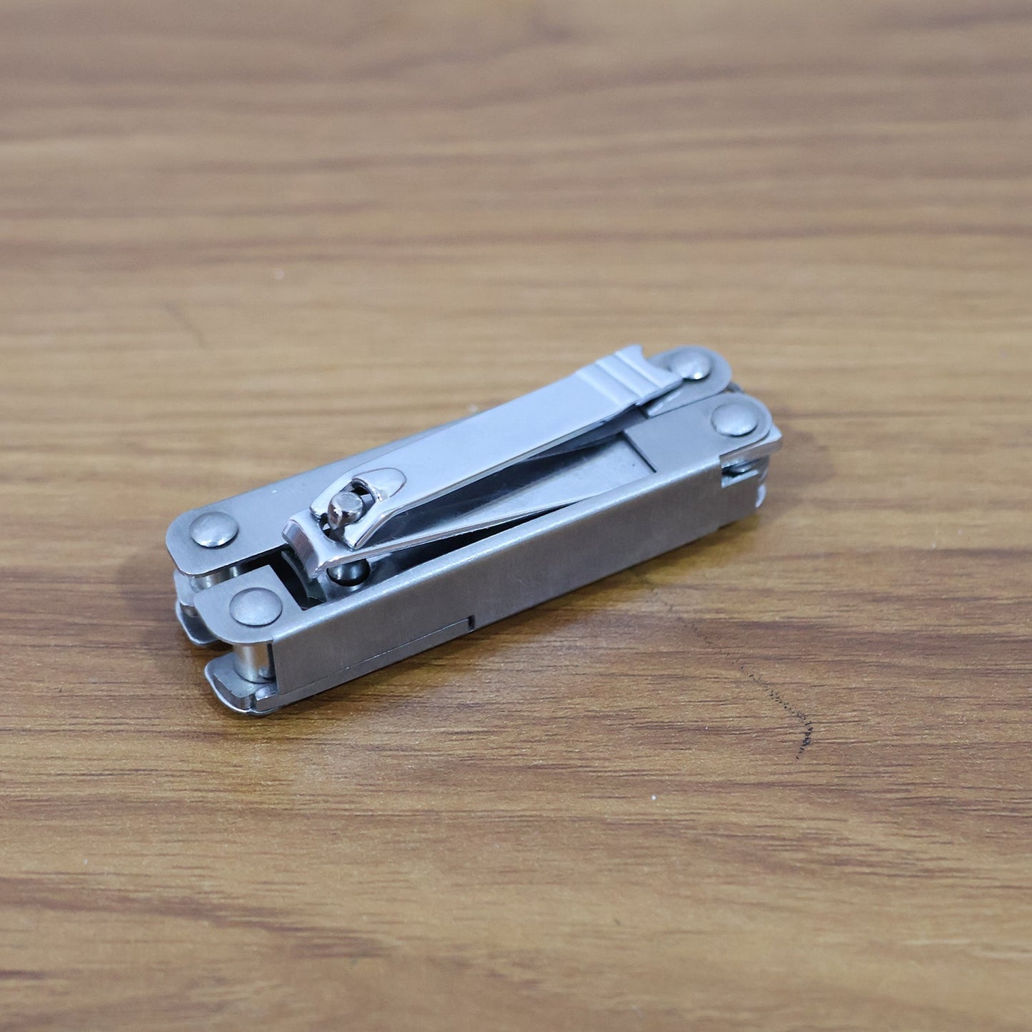 Stainless Steel 8-in-1 Multipurpose Pocket Tool Kit signaturekarts