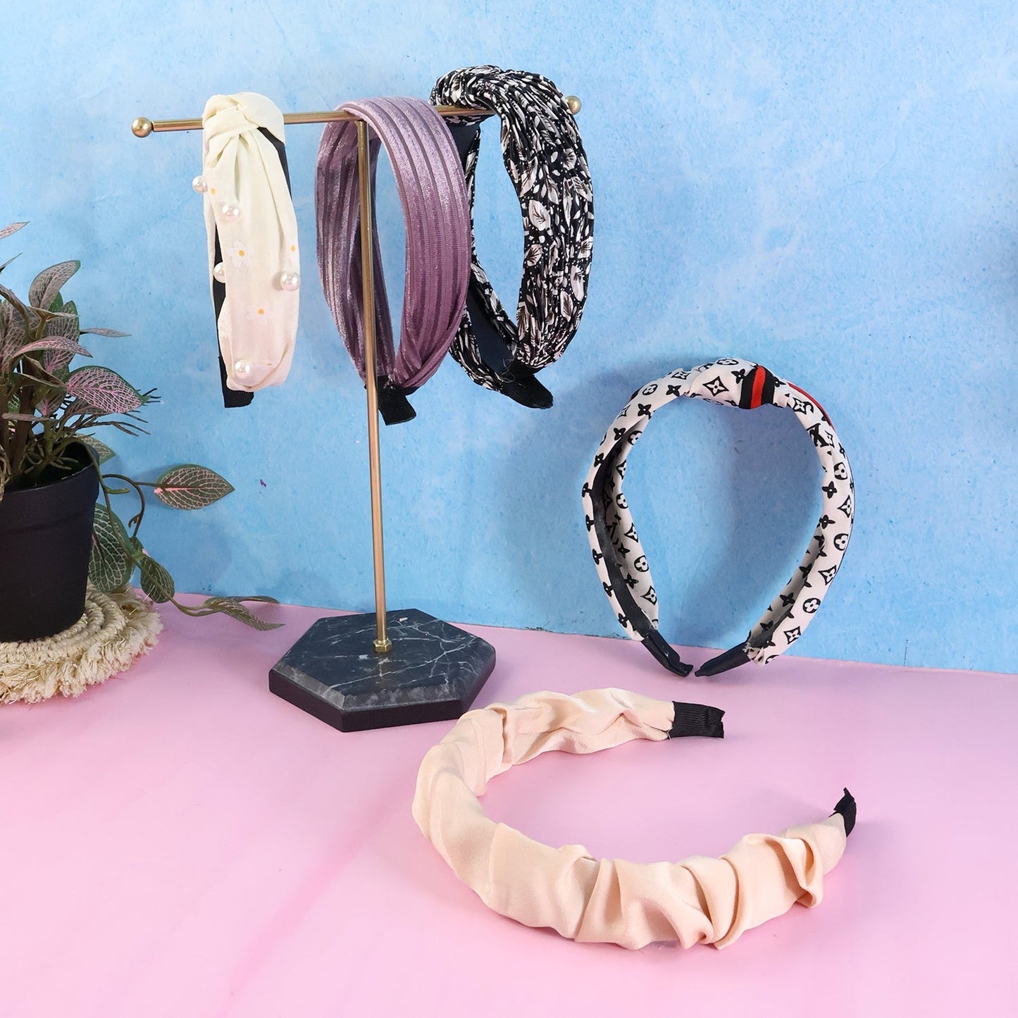 Women’s Ribbed Texture Knot Design Hairband (1 Pc / Mix Design) Signature Kart