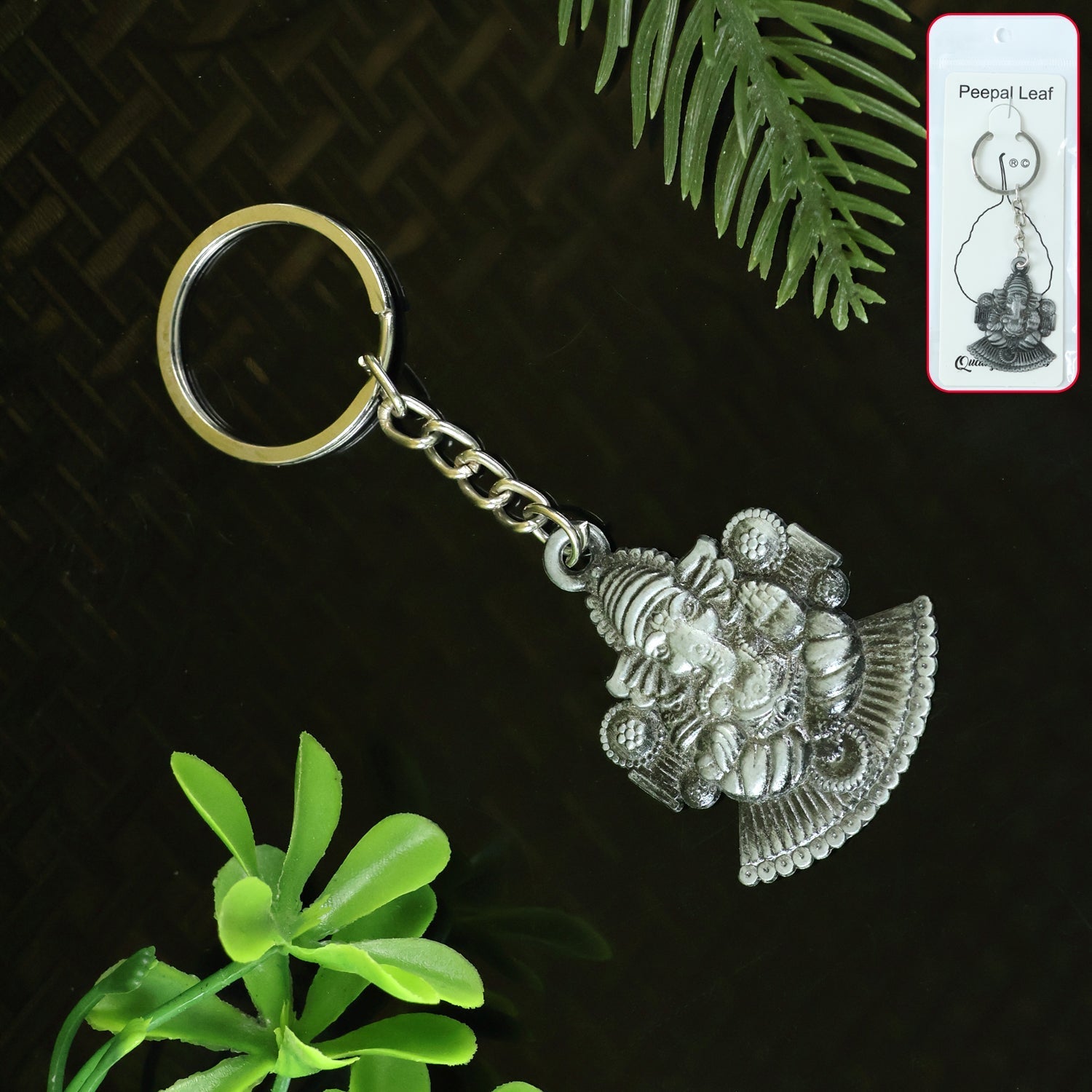 Lord Ganesha Sitting Design Silver Keychain (1 Pc) signaturekarts