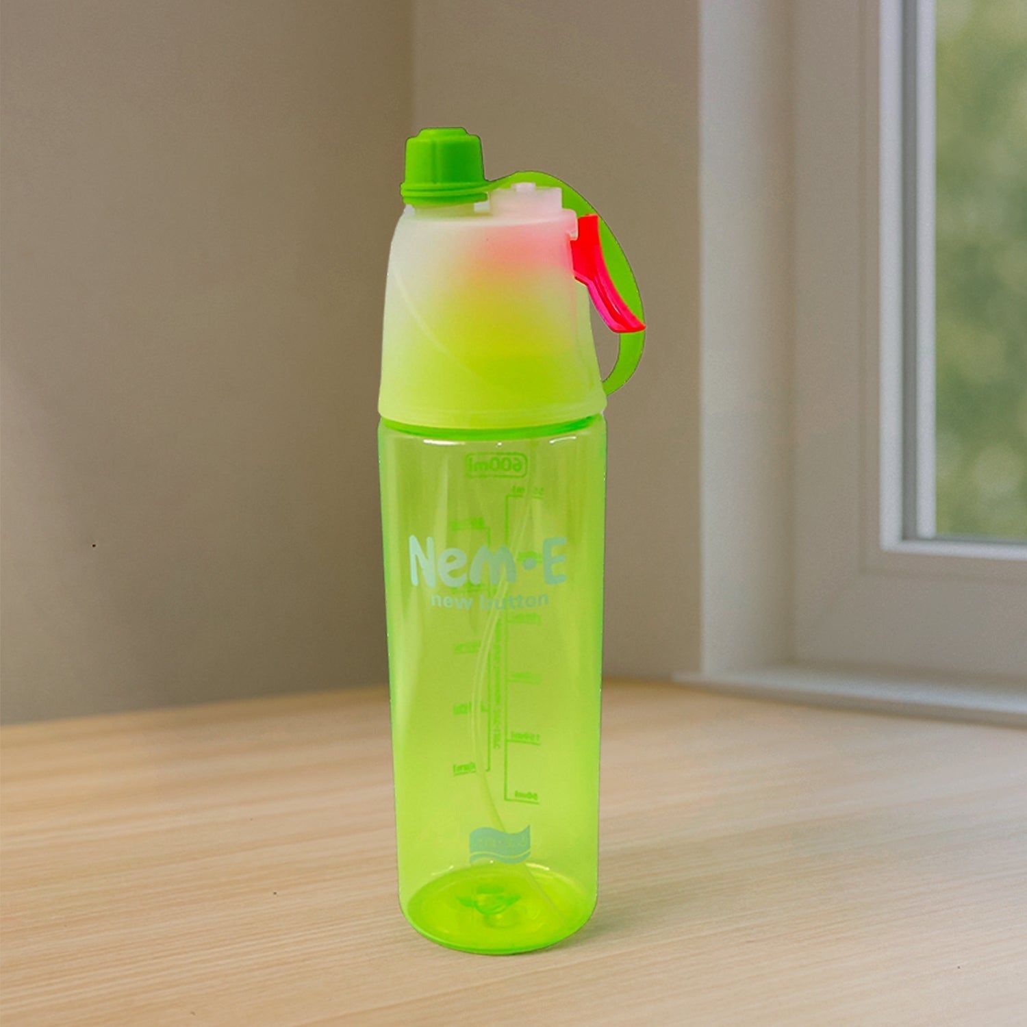 Plastic Sports Water Bottle – Dual Function with Built-In Mist Spray (600 ML) Signature Kart