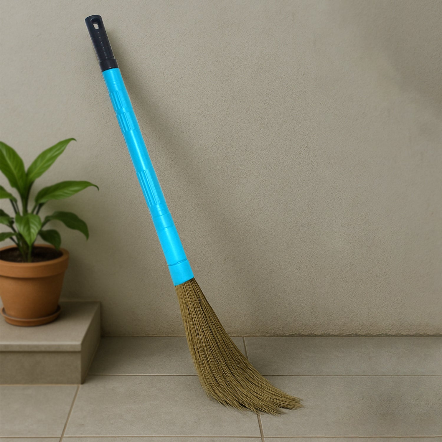 Pro Clean Expandable Floor Broom with Plastic Handle Signature kart