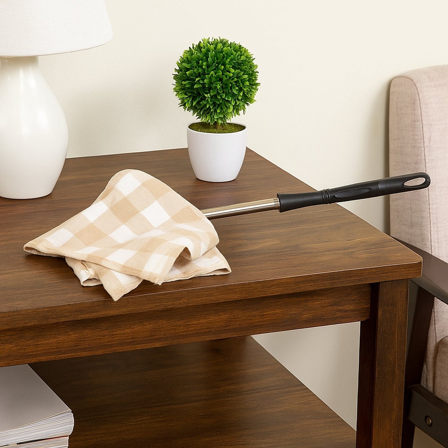 Non-Extendable Dusting Cloth with Handle (1 Pc) signaturekarts