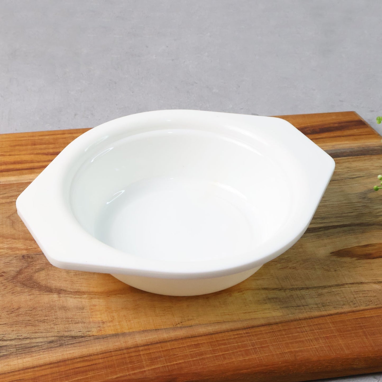 Premium Plastic Serving & Mixing Bowl with Easy-Grip Side Tabs (1 Pc) signaturekarts