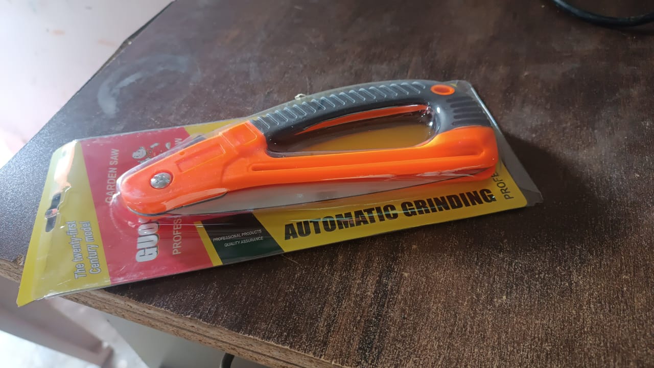 15 Inch Mini Pruning Folding Saw (1 Pc) Signaturekarts