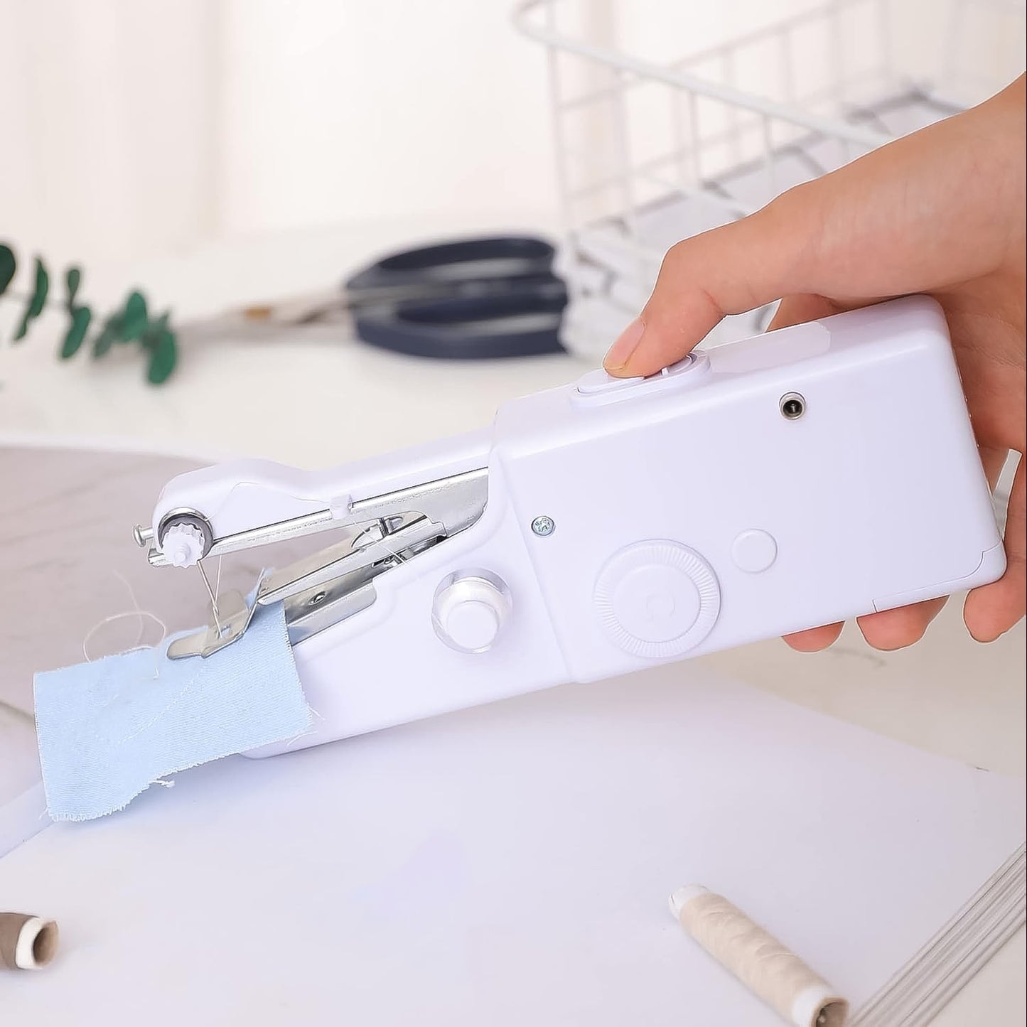 Handheld Portable Mini Electric Cordless Sewing Machine for Beginners Signature Kart