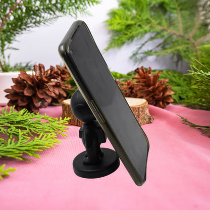 Cartoon Astronaut Magnetic Mobile Phone Holder – 360° Rotating Car Mount (1 Pc) signaturekarts