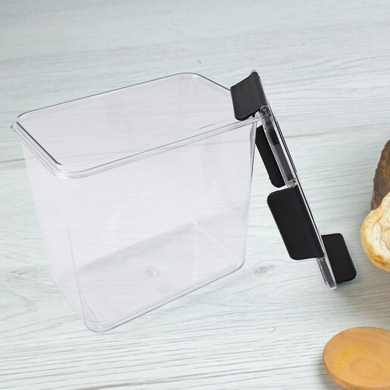 Food Storage Container Airtight Plastic Container with Easy Snap Lids (2500ml / 1 Pc) Signature kart