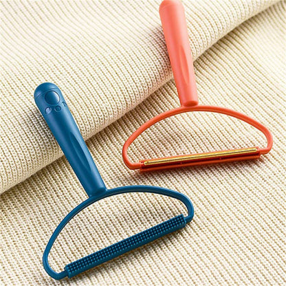 2-in-1 Portable Lint Remover – Long-Handle Brush & Sticky(1 Pc) signaturekarts