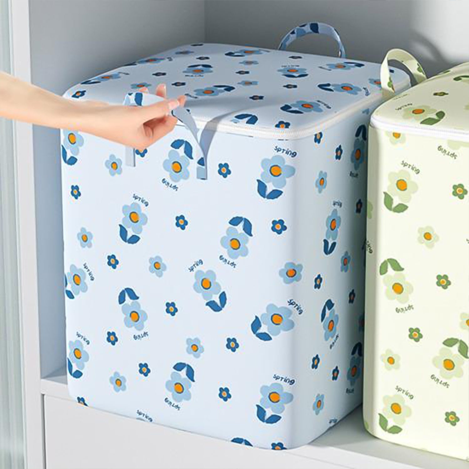Foldable Clothes Storage Comforter Organizer Storage (100 L / Mix Color) Signaturekarts