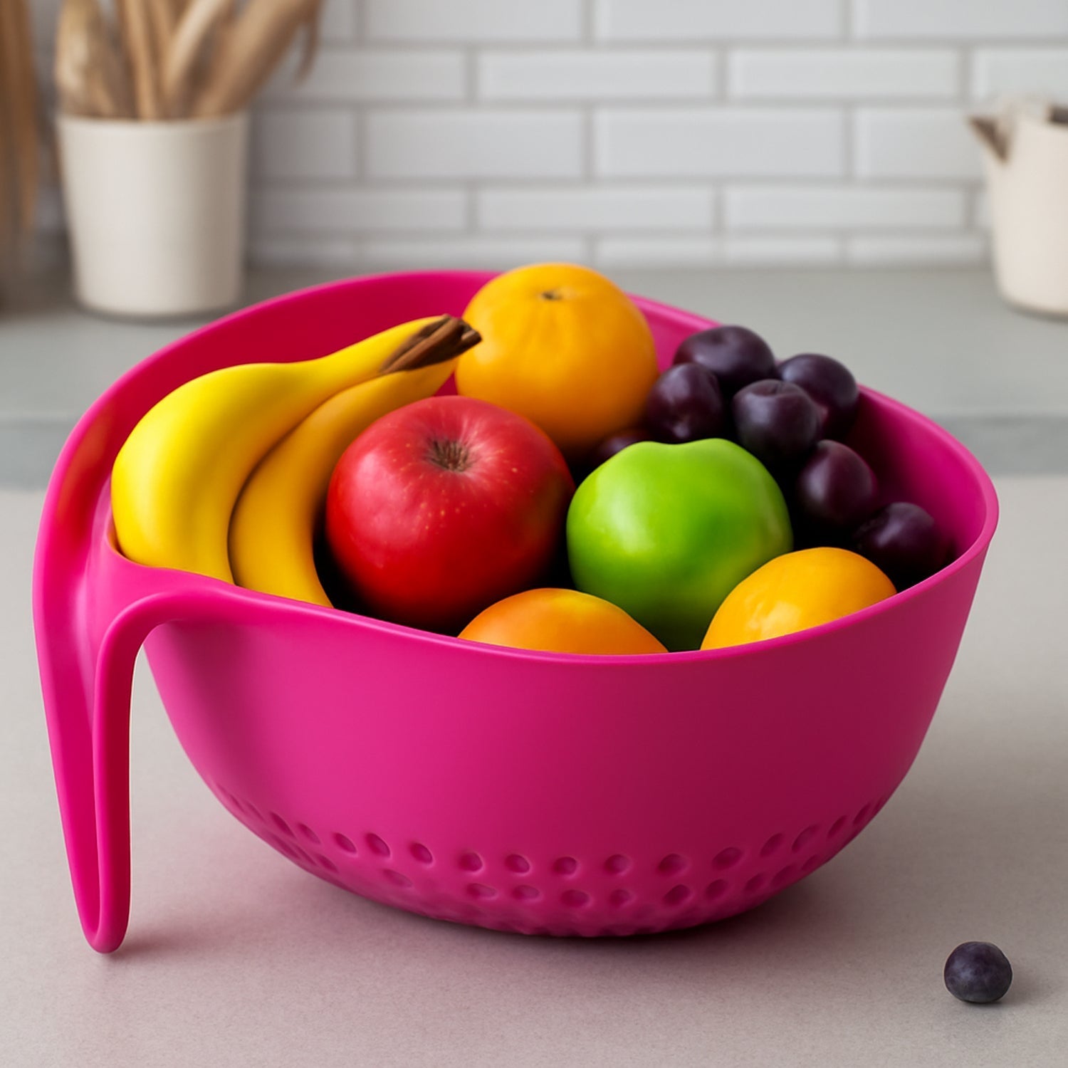 Supermom Plastic Premium Multipurpose Triangular Kitchen Colander (1 Pc) signaturekarts
