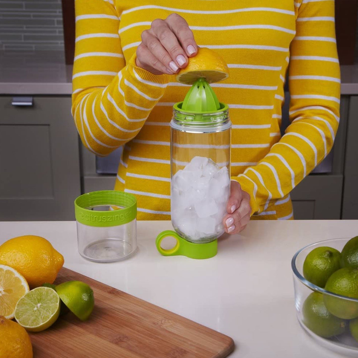 CITRUS JUICER BOTTLE INSTANT JUICE SPORTS BOTTLE  JUICE MAKER INFUSER BOTTLE signaturekarts