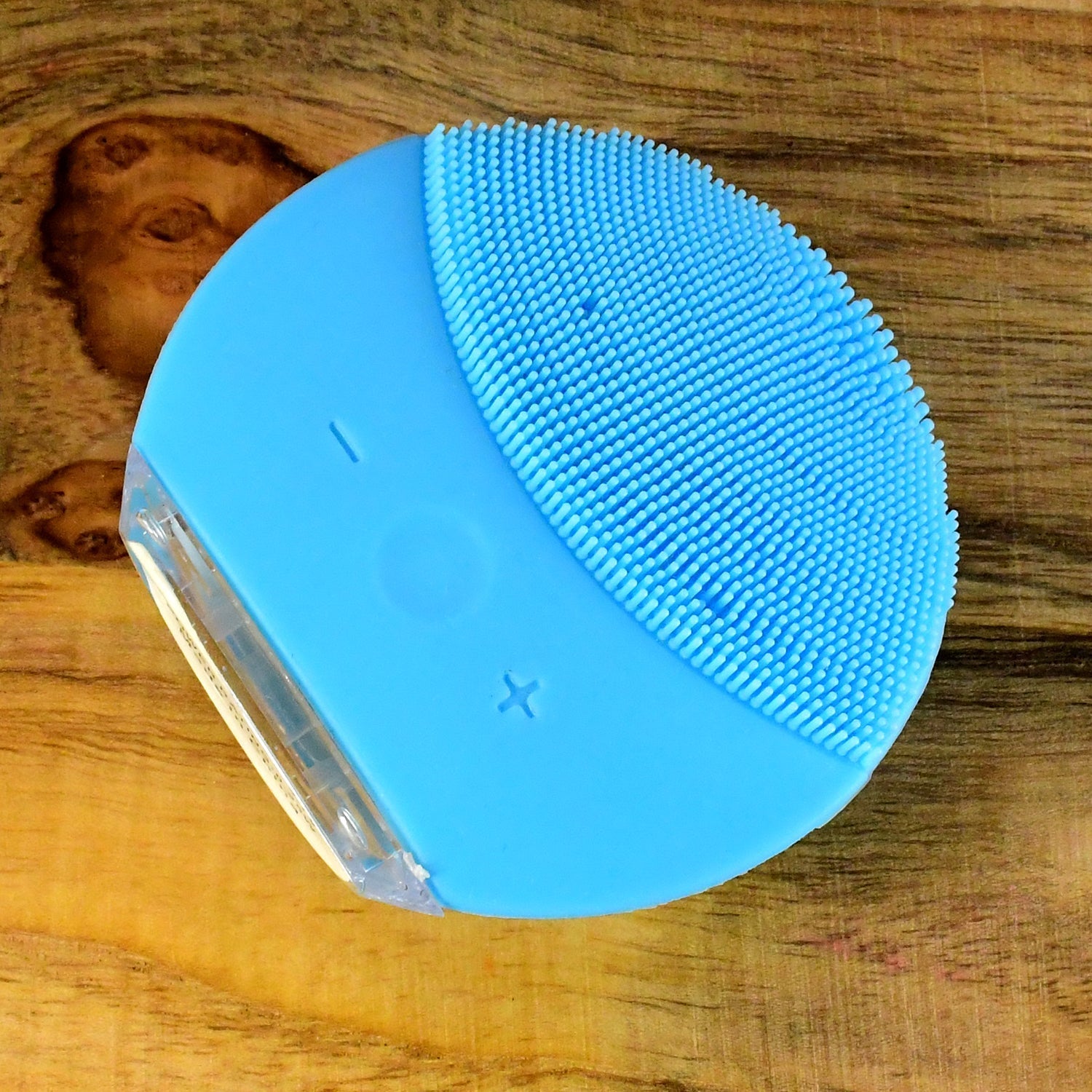 Facial Cleansing & Massaging Brush - (1 Pc) signaturekarts