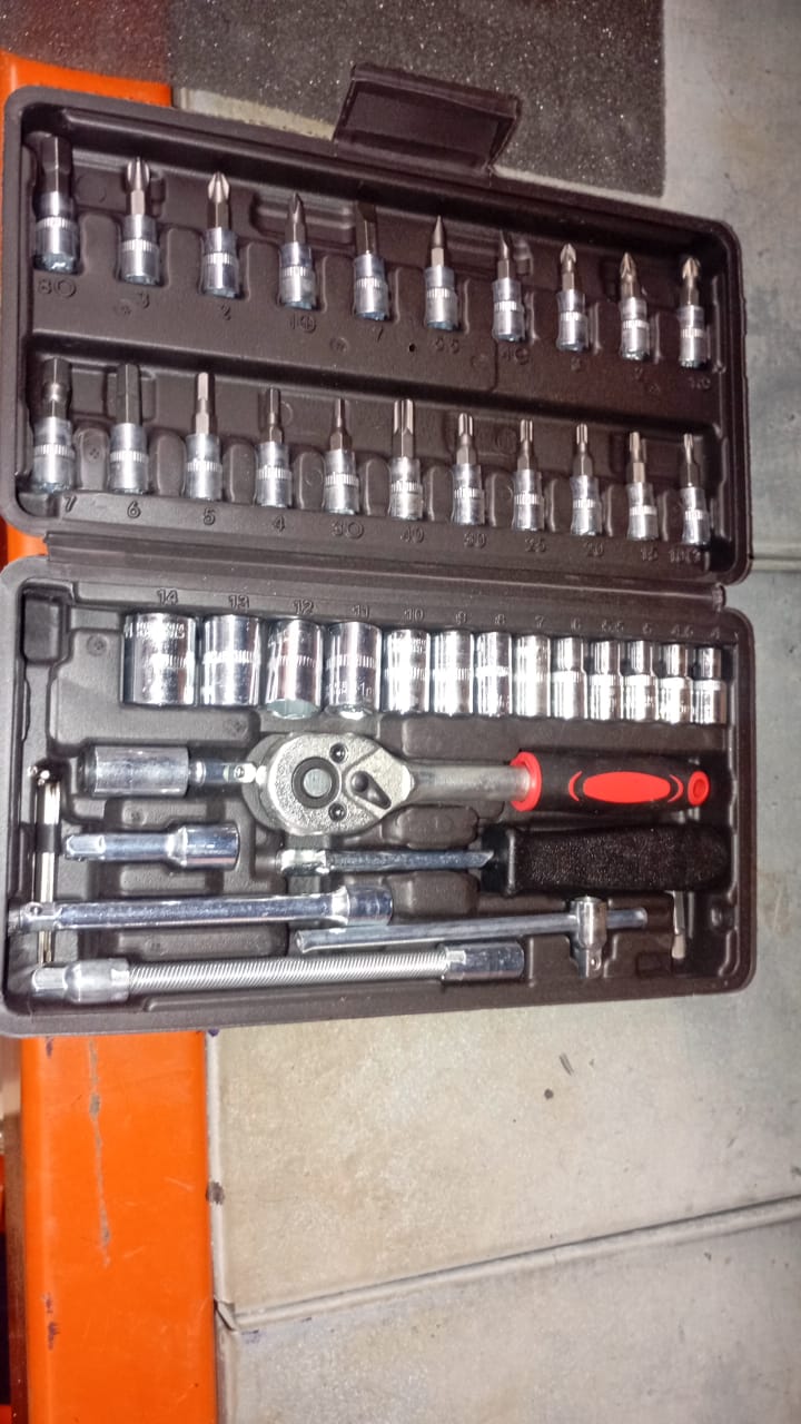 46pcs Metal 1 / 4"" Socket Set (Black, 46pcs) signaturekarts