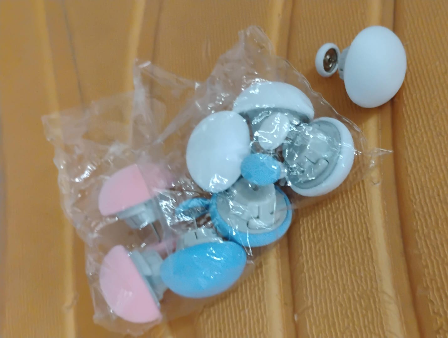 Decorative Headboard Sofa Pins (8 Pcs Set) Signature kart