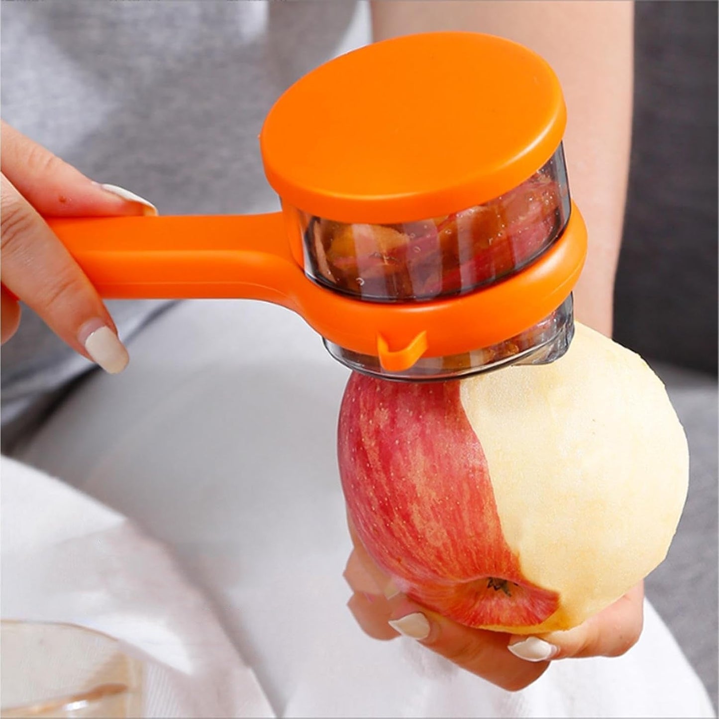 Stainless Steel Peeler With Container (1 Pc) Signature kart