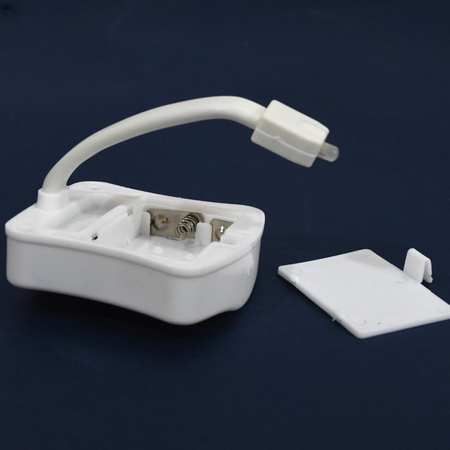 Toilet Light, LED Toilet Bowl Light Toilet Cover Lamp (1 Pc / Battery Not Included) Signaturekarts
