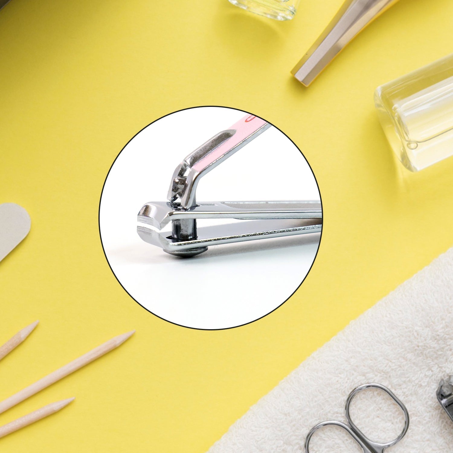 Cute Nail Clipper with Nail Catcher, Nail File - Stainless Steel (1 Pc) Signaturekarts