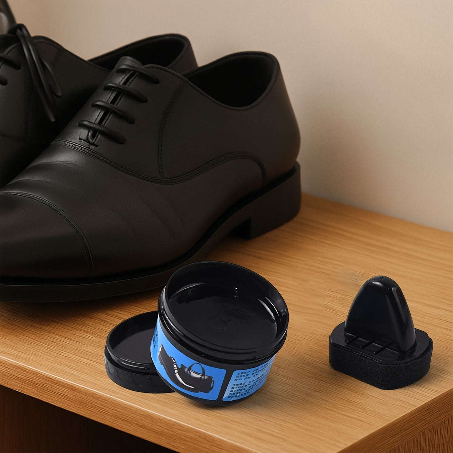 Instant Shoe Shine Sponge with Liquid Polish (1 Pc) signaturekarts