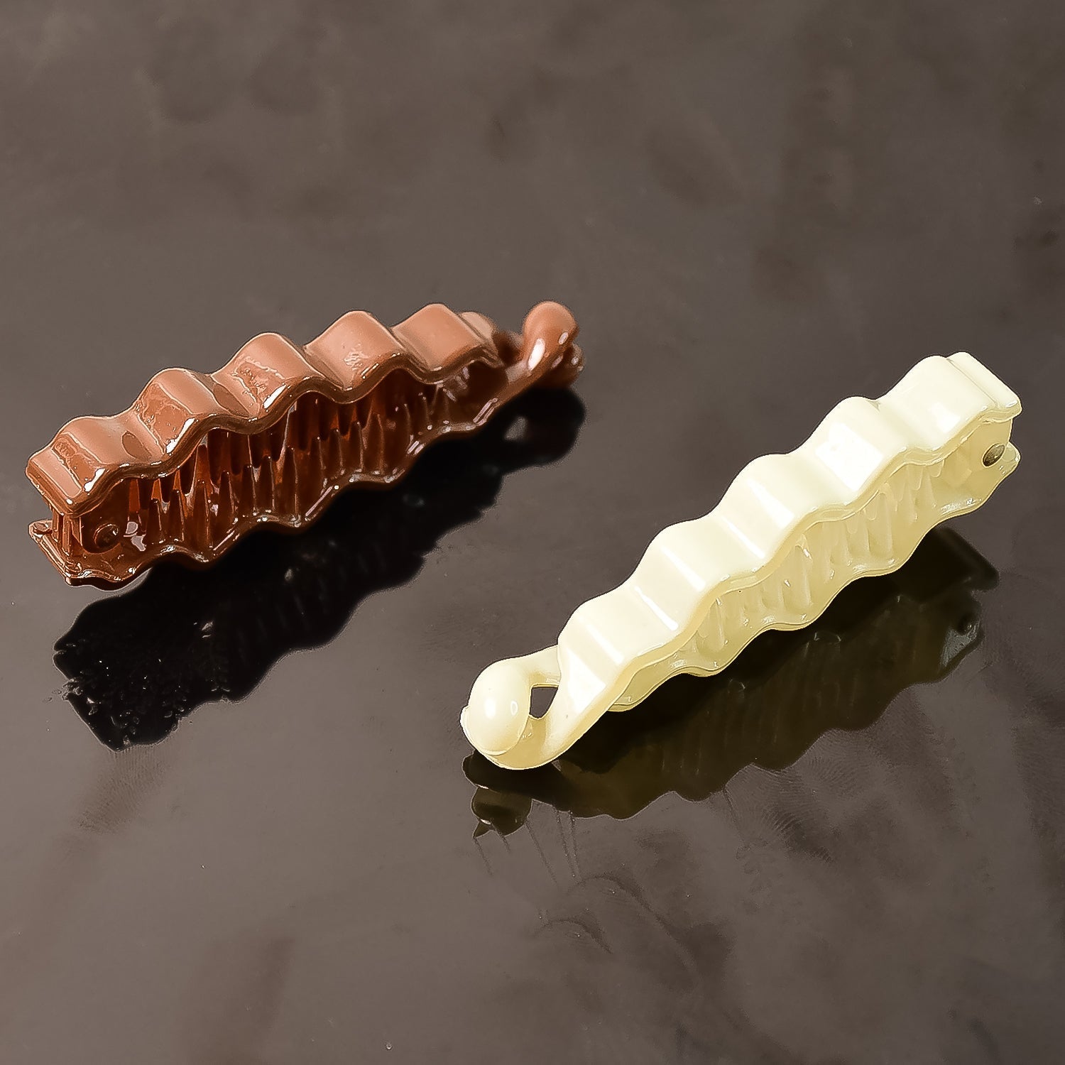 Plastic Hair Claw Clips Strong Clips (1 Pc / Mix Color), Hair accessories Signature kart
