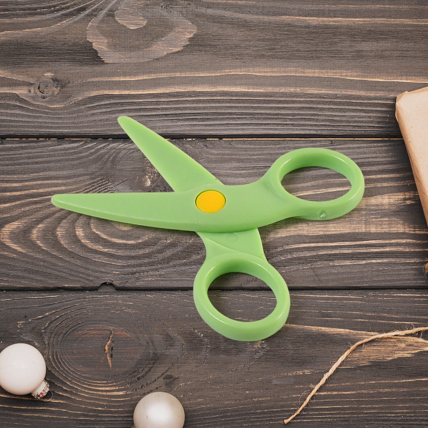 Plastic Safety Scissor, Pre-school Training Scissors (1 Pc) Signature kart