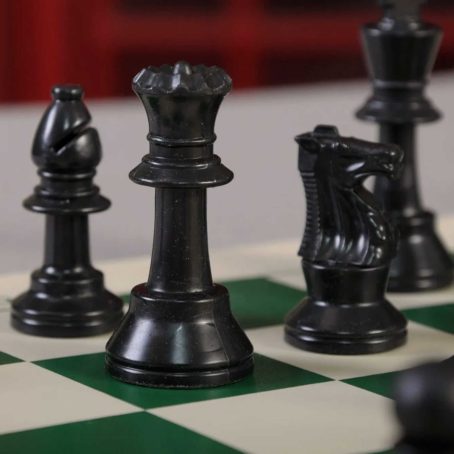 Big Premium Portable Chess Set Plastic Chess Pieces (1 Set) Signature Kart