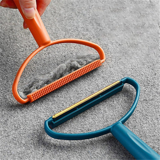 2-in-1 Portable Lint Remover – Long-Handle Brush & Sticky(1 Pc) signaturekarts