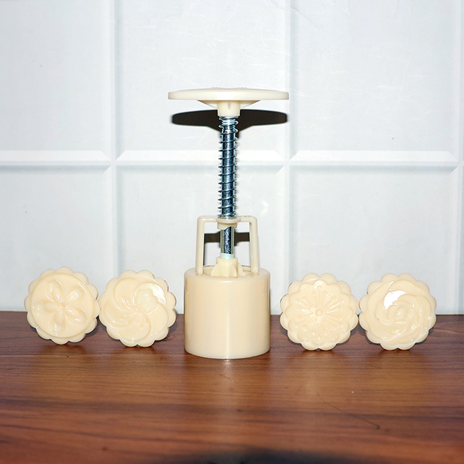 Spring Press Cookie & Pastry Mold - (Set) signaturekarts