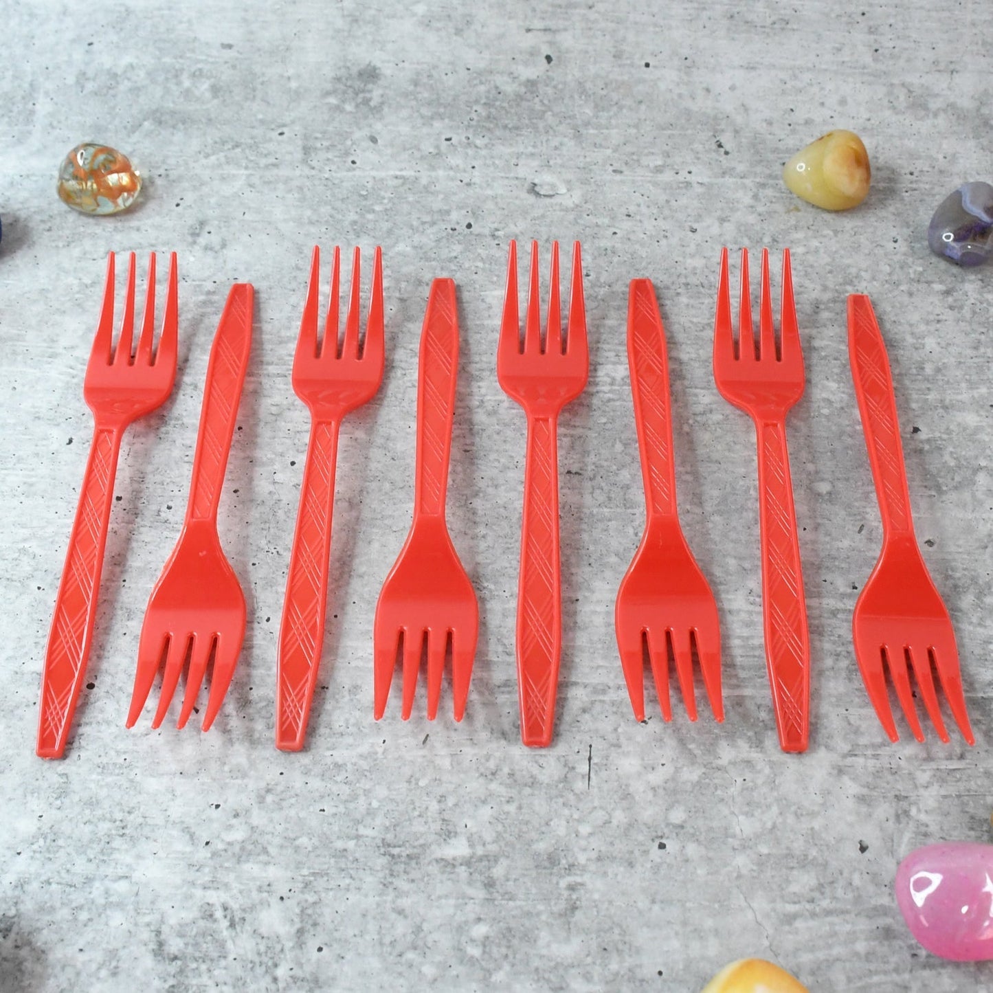 Premium Disposable Plastic Forks (8 Pc) Signature kart