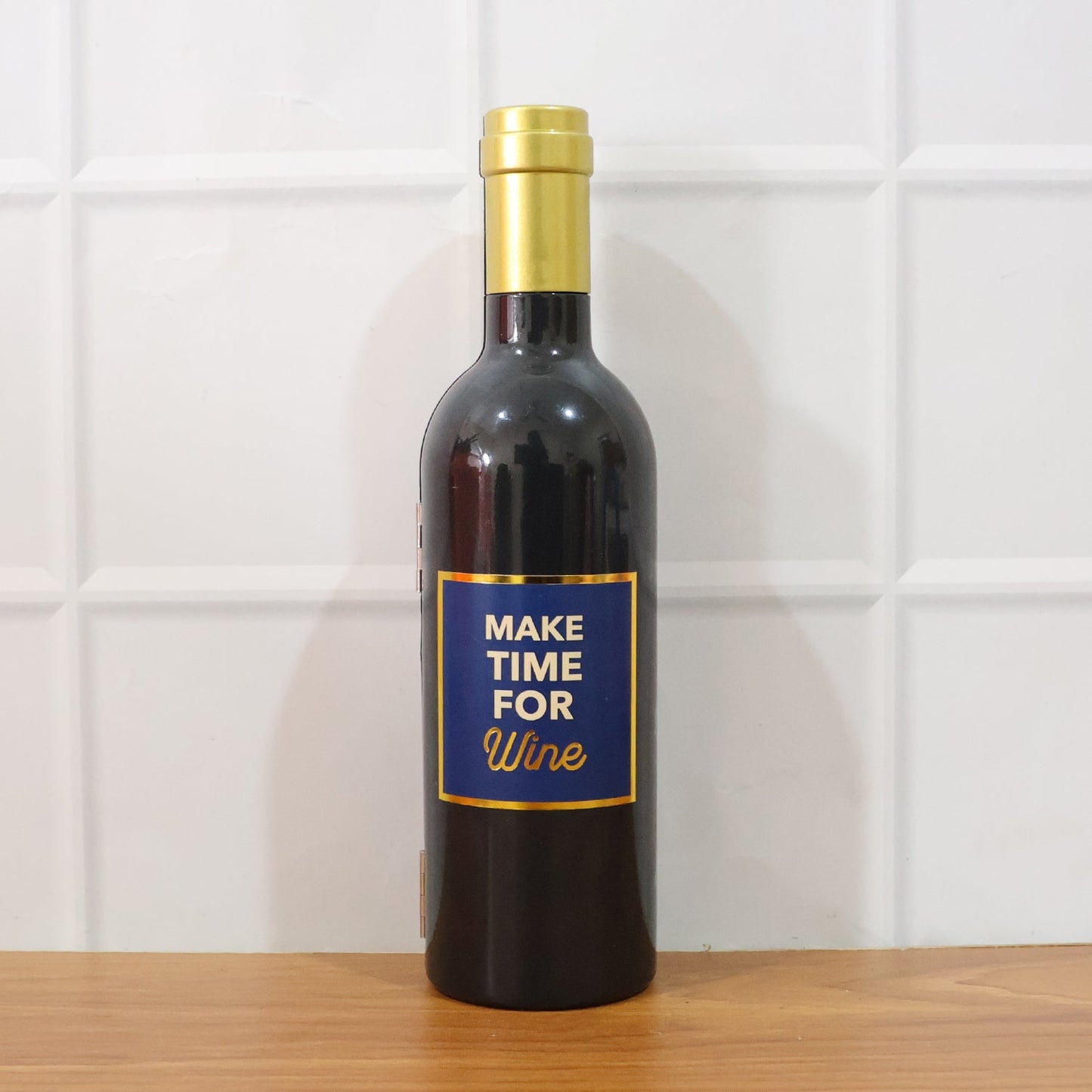 Premium Wine Bottle Shape Bar Accessory Gift Set signaturekarts