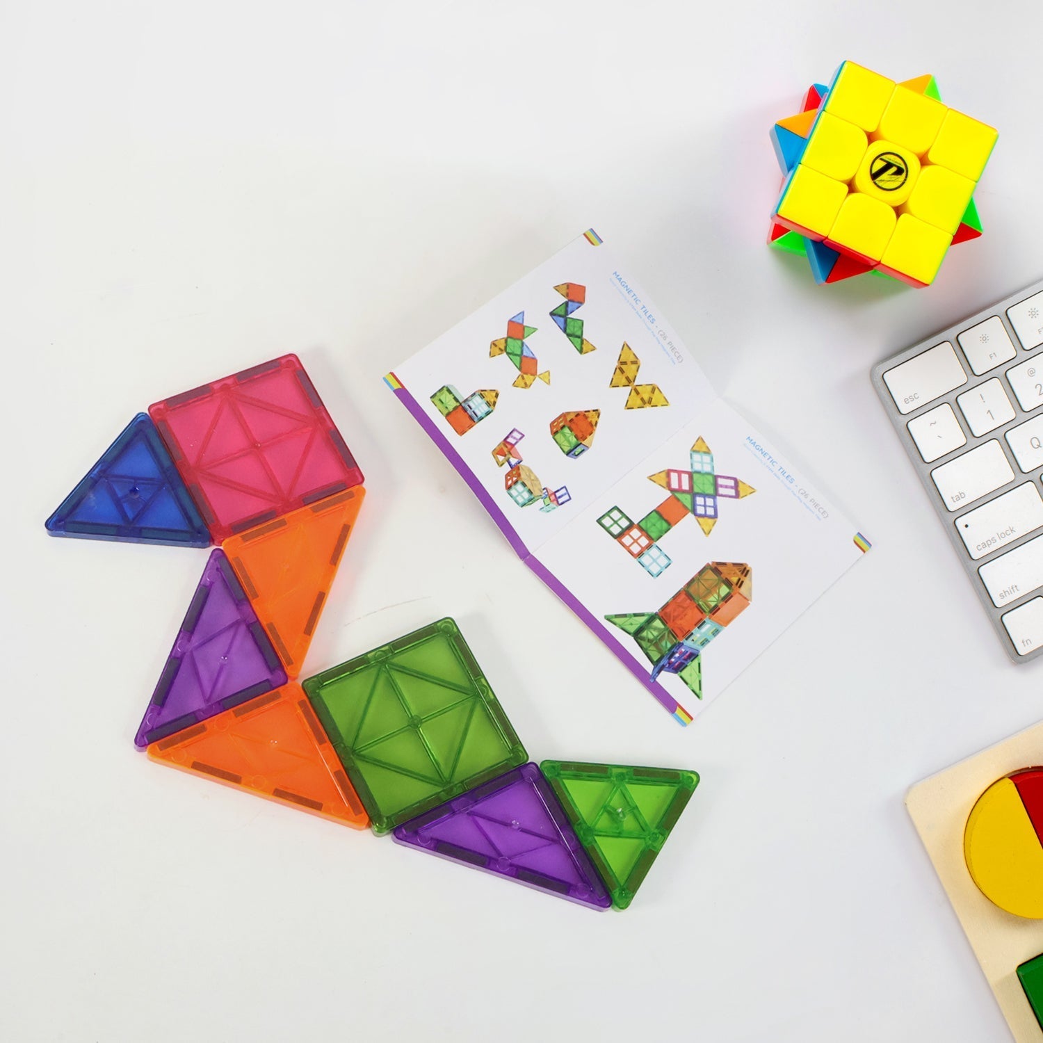 Magnetic Building Tiles - (26 Pc / Set) signaturekarts