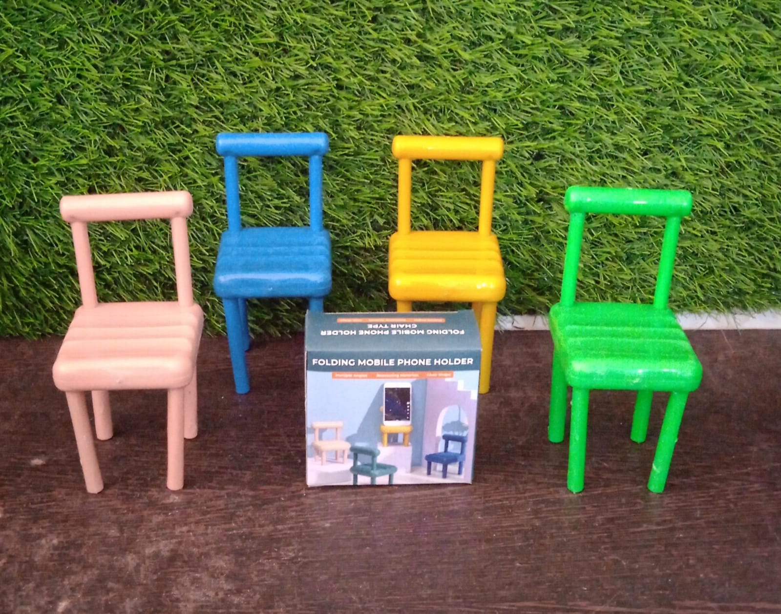 Mini Chair Mobile Phone Holder (1 Pc) signaturekarts