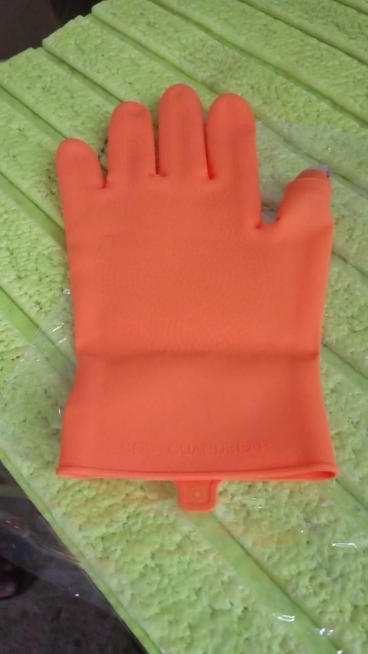 Right-Handed Silicone Thumb Cutter Gloves (1Pc) Signaturekarts