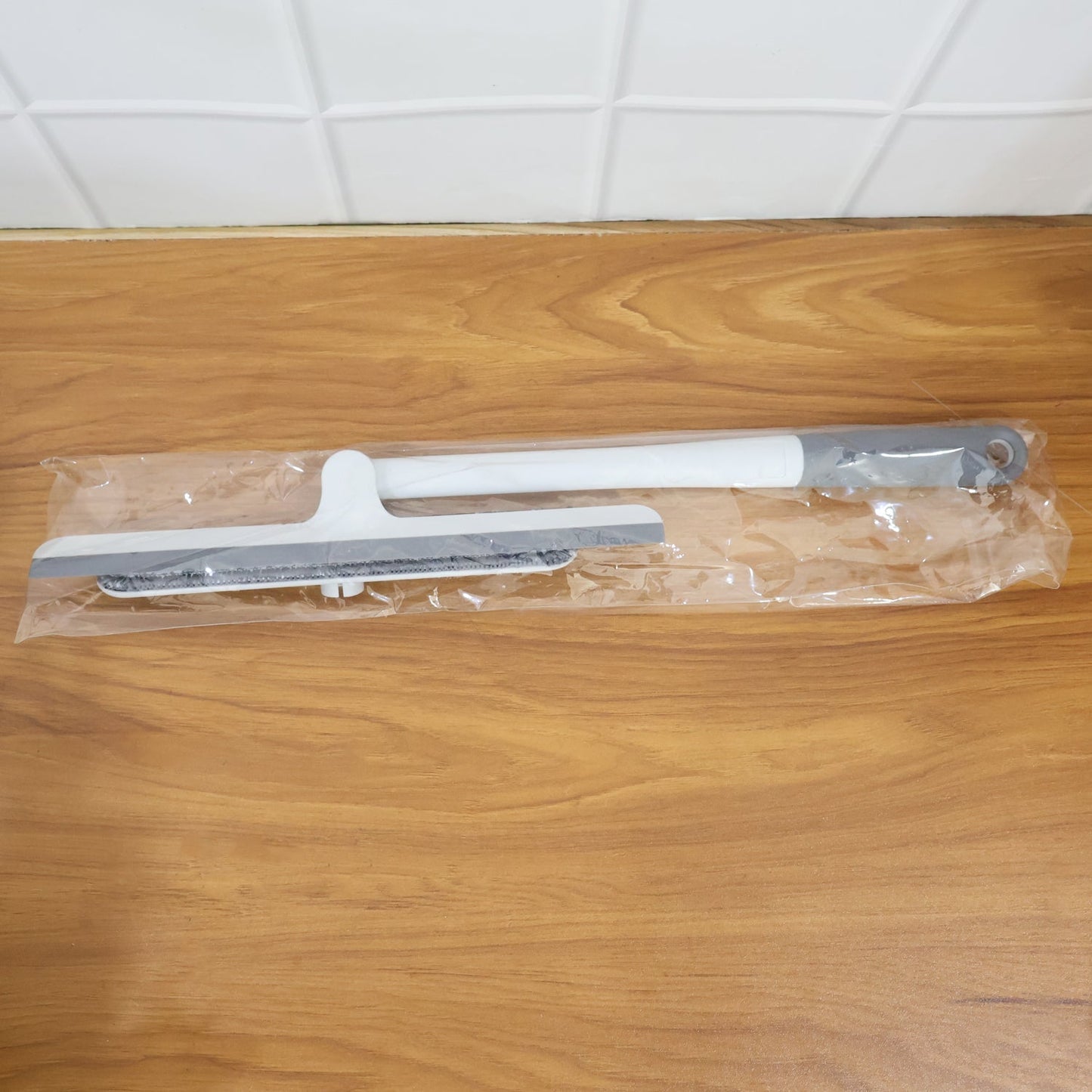 2-in-1 Window Glass Cleaning Wiper with Microfiber Pad signaturekarts