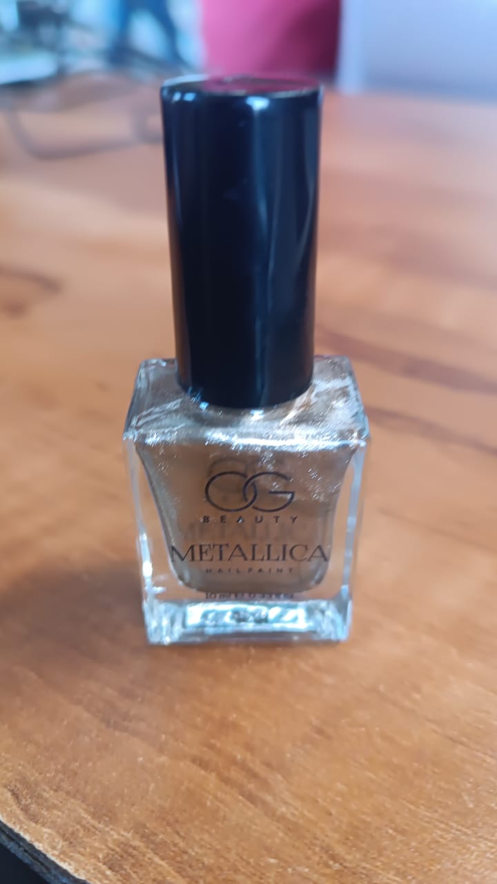 OG Beauty Premium Canvas Gold Metallica Nail Polish (1 Pc / 10 ML) signaturekarts
