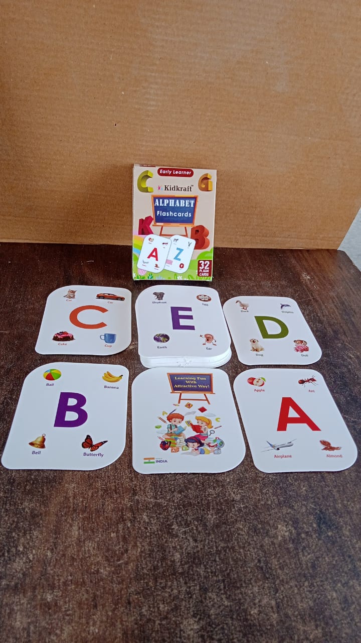 Kidkraft Early Learner 32-Piece Alphabet Flash Cards Set Signature kart
