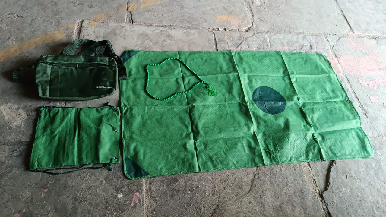 4 in 1 Shoulder Hajj Kit (4 Pcs Set) Signaturekarts